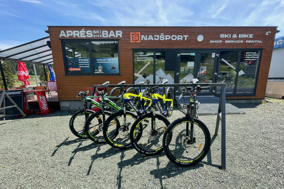 NAJVÄČŠIA POŽIČOVŇA ELEKTROBICYKLOV TREK NA KUBÍNSKEJ HOLI