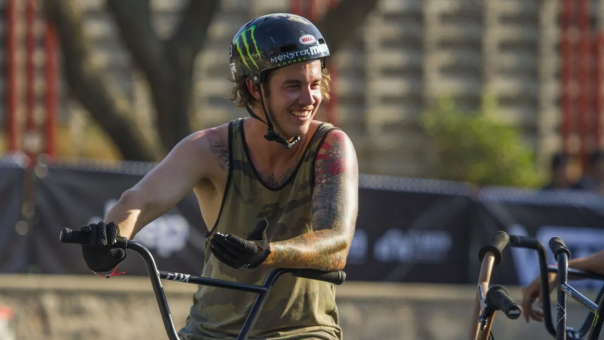 Dirt a BMX prilby 